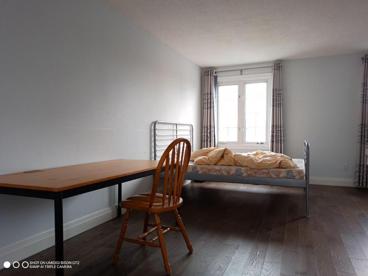 Hôtel Luxury Escape à Markham Extérieur photo